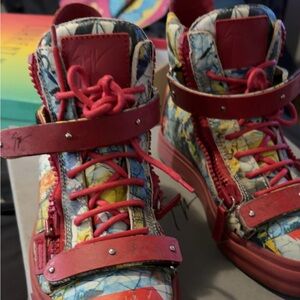Colorful High-Top  Sneakers
Giuseppe zanoti